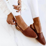 Αλεξάνδρα – Κομψά Υφασμάτινα Slingbacks με Λεπτομέρειες