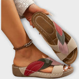 Χλόη – Άνετα Σανδάλια Slip-On με Λεπτομέρειες Δαντέλας
