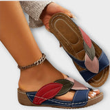 Χλόη – Άνετα Σανδάλια Slip-On με Λεπτομέρειες Δαντέλας